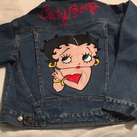 Betty Boop Jean Jacket in  good condition. Never worn - Picture 4 of 12